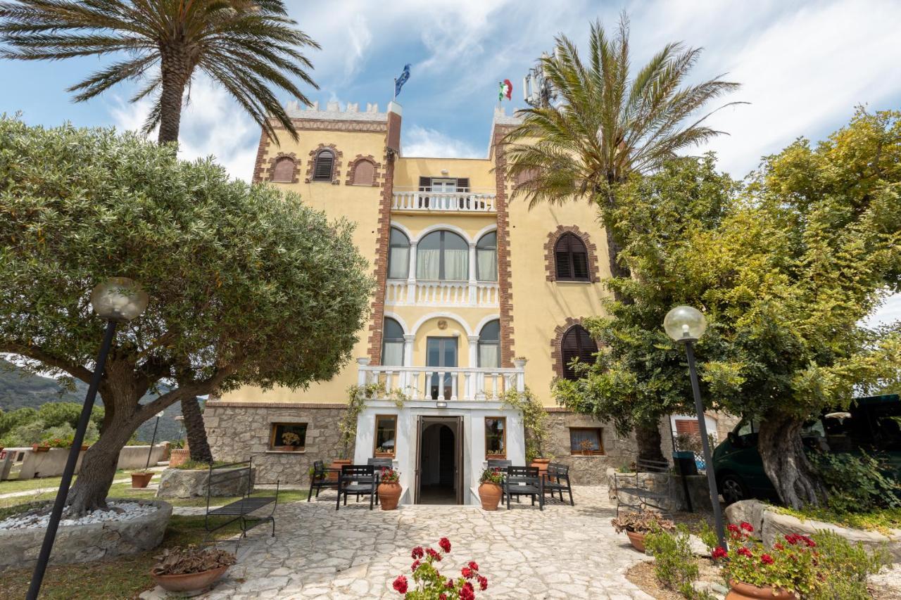 Hotel Castello Monticello Giglio Porto Bagian luar foto