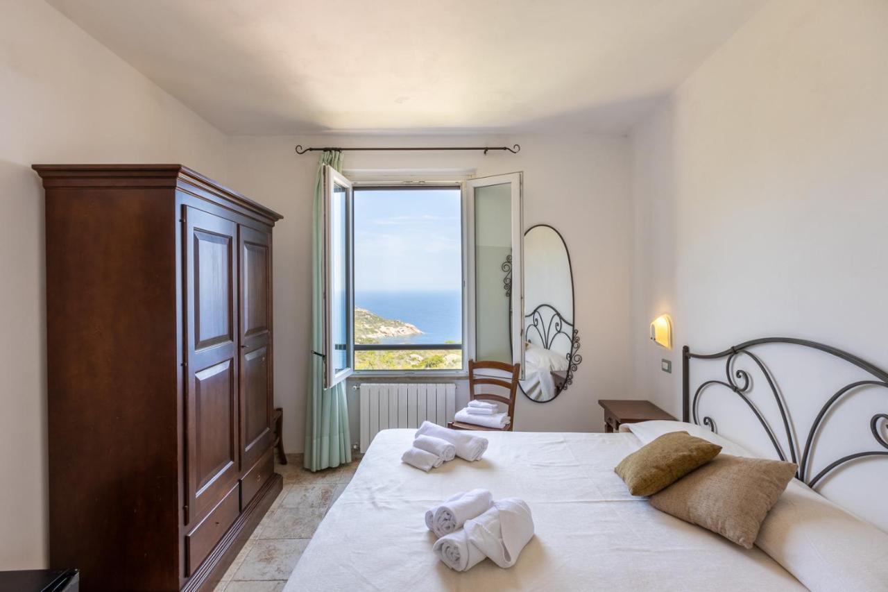 Hotel Castello Monticello Giglio Porto Bagian luar foto