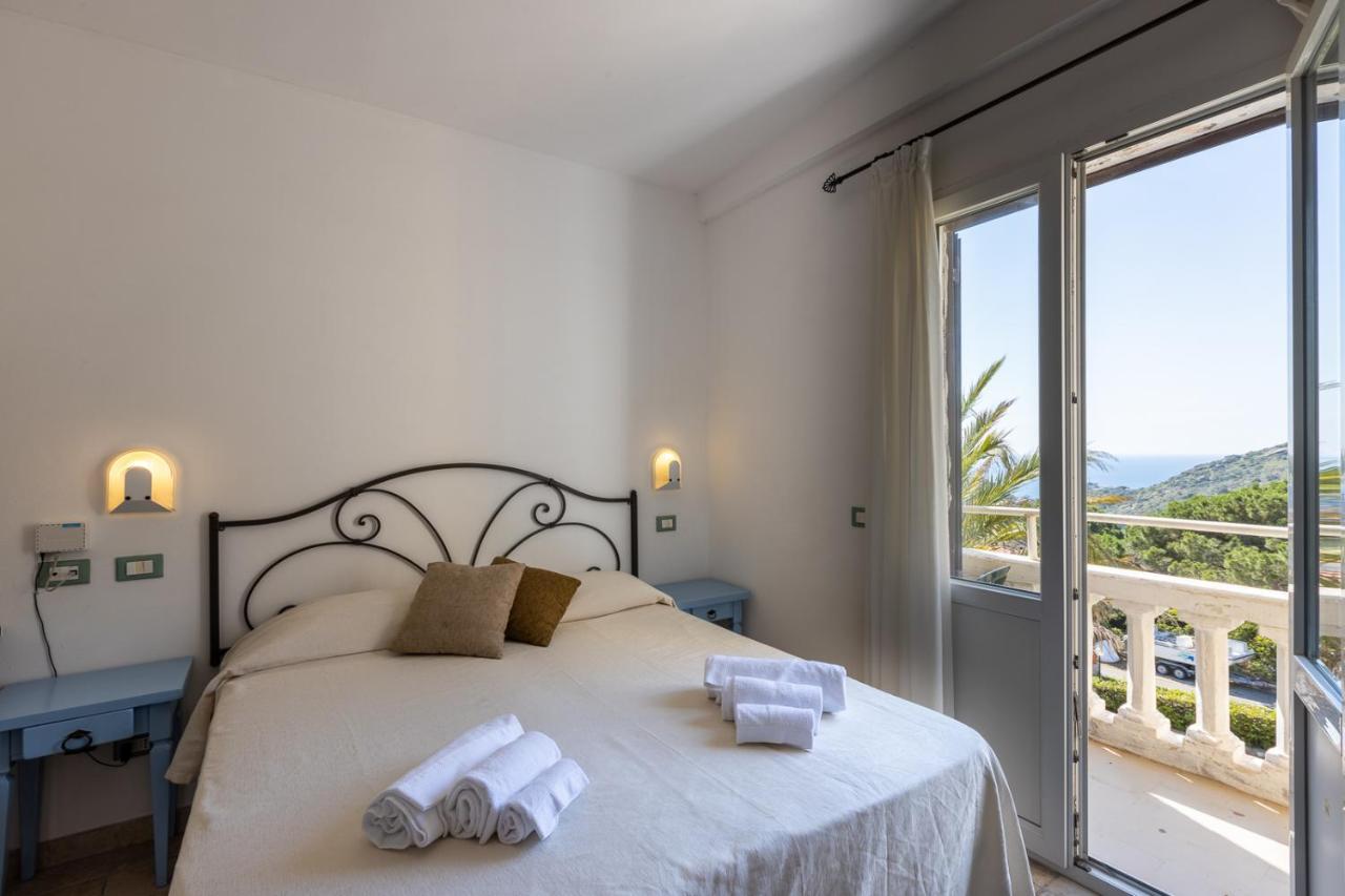 Hotel Castello Monticello Giglio Porto Bagian luar foto