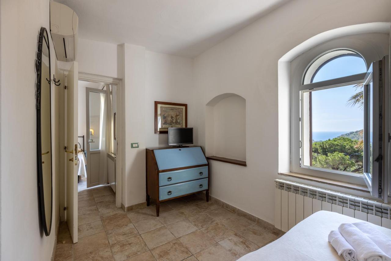 Hotel Castello Monticello Giglio Porto Bagian luar foto